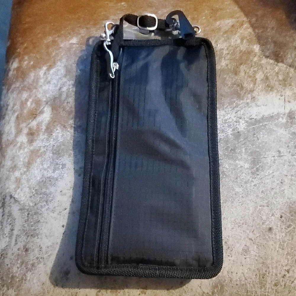TravelSmith Black and White Travel Organizer